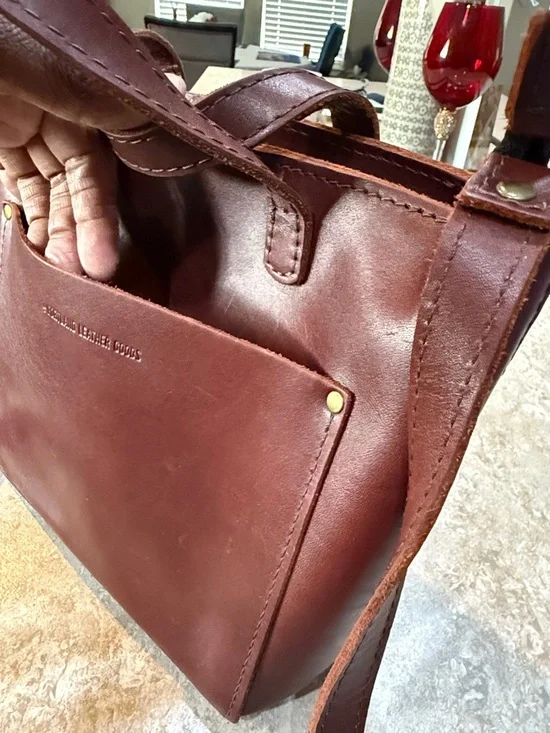 Portland Leather Burgundy Brown Compact Leather Tote - Picture 5 of 8